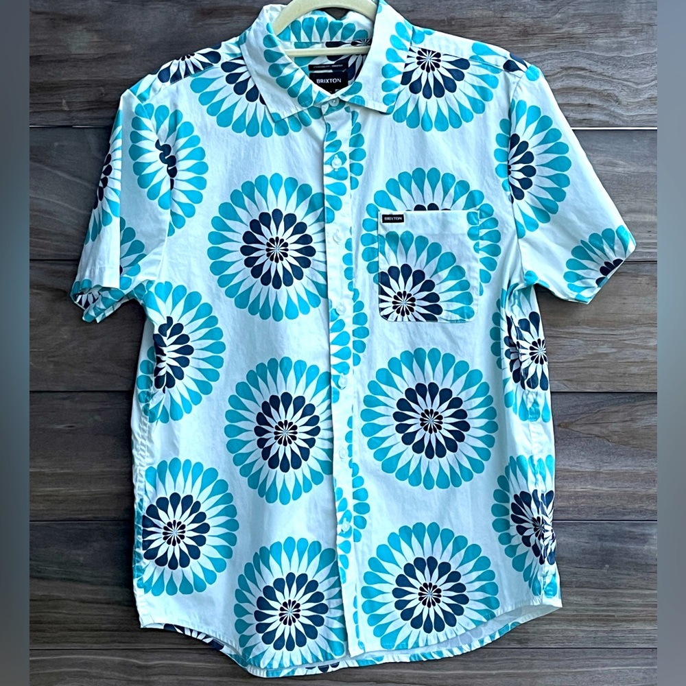 Tropical Dreams!  BRIXTON Charter (EUC, Size S) Men’s S-S Button-Up Shirt
